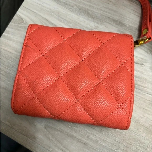 Beautiful Coral & Gold Wristlet/Wallet - Picture 2 of 7